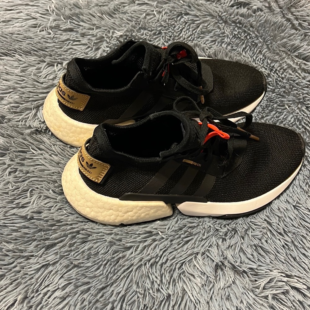 Adidas shoe size 6 men’s